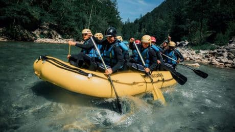 Spezial-Einheit im Ösi-Camp - Dynamo Dresden hält sich über Wasser