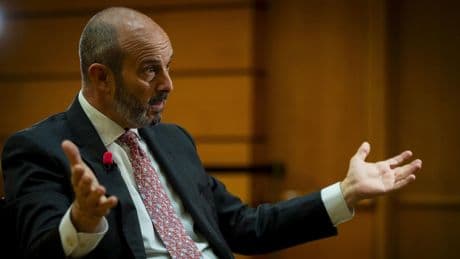 El presidente del Senado descarta ampliar el uso de las lenguas cooficiales
