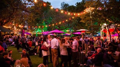 Why are Oasis and their fans seen as a threat to the Edinburgh Festival Fringe?
