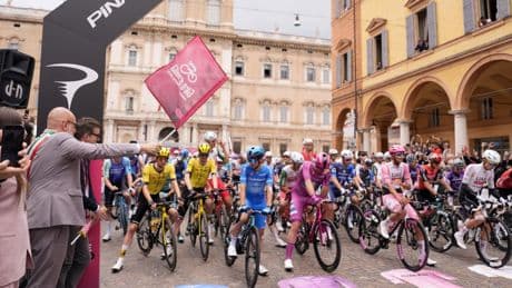LIVE Giro d’Italia: renners onderweg in 12e rit, drietal vroege vluchters krijgt ruimte van peloton