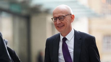 Procurement rules set to be overhauled as ministers lay out infrastructure plans