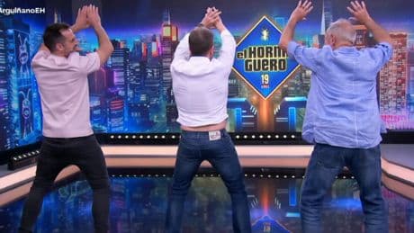 Pablo Motos pone a hacer &#039;twerking&#039; a Arguiñano y a su hijo en &#039;El Hormiguero&#039;