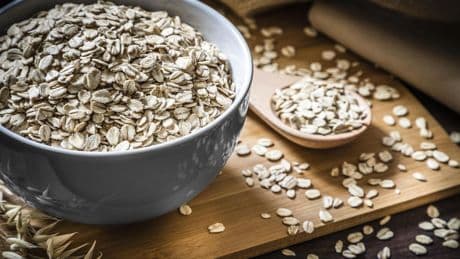 Avena, el cereal de moda que la Autoridad Europea de Seguridad Alimentaria avala: ¿es mejor que otros cereales?