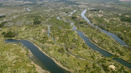Leidt het filteren van water in de duinen tot vervuiling van de grond?