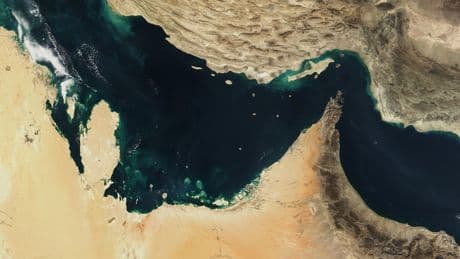 Provoziert Iran Kollisionen bei Hormus? Signalstörungen lassen Tanker Zickzack fahren
