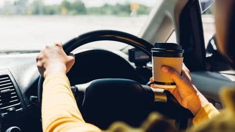 Reisegadget: Getränkehalter im Auto: Vier smarte Varianten für Groß und Klein