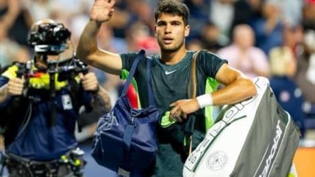 Alcaraz se borra de Toronto para llegar más lejos