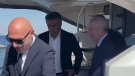 Aziz Yıldırım ile Hakan Bilal Kutlualp Divan Kurulu'na aynı teknede geldi