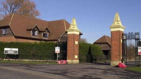 Three 'dangerous' prisoners escape from jail as police issue public warning