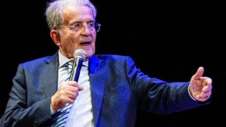 "Devota a Trump". Prodi senza freni contro Meloni: ecco cosa ha detto da Formigli