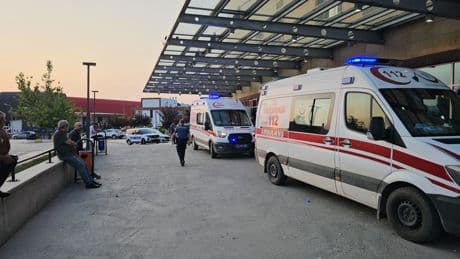 Husumetli aileler arasında kan aktı: Muhtar hayatını kaybetti