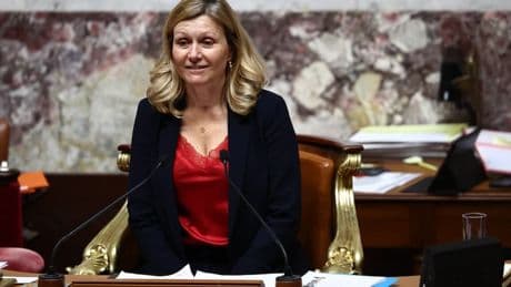 Trop de textes à étudier: Braun-Pivet veut que les députés travaillent exceptionnellement en juillet