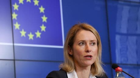 La Unión Europea le pide a Trump que apriete las tuercas a Putin tras su matanza en Ucrania: "Se está burlando"