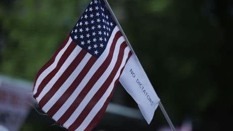 Cientos de estudiantes de Harvard se manifiestan contra Trump a los que el gobierno de Japón quiere abrir sus universidades