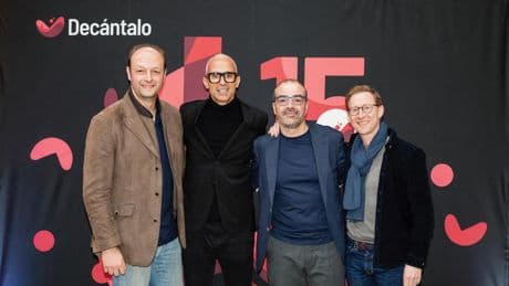 Decántalo: la historia de dos consultores que empezaron a vender vino 'online' sin tener ni idea y han creado un gigante