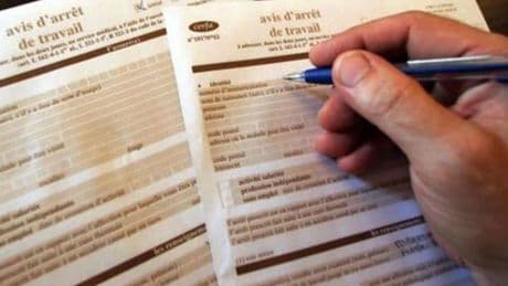 "Les arrêts maladie ont absolument explosé": face à la dérive, l'Assurance maladie prescrit de limiter les arrêts de plus de 15 jours