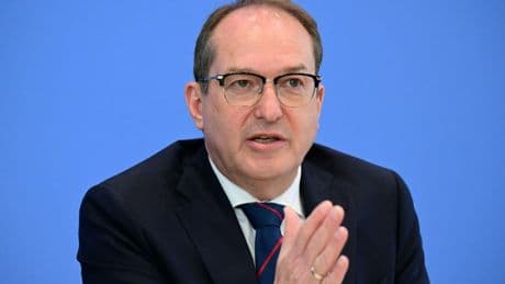 Staatsbürgerschaftsrecht: Dobrindt will Gesetz zur Rücknahme von Schnell-Einbürgerung vorlegen
