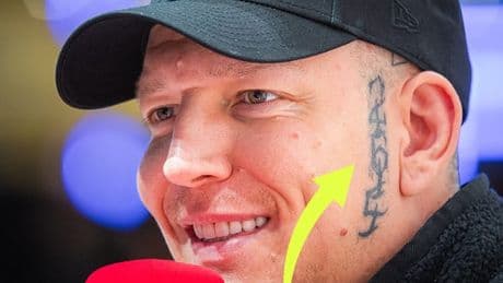 Tattoo-Rätsel gelöst - Was ist so wichtig, dass MontanaBlack es sich aufs Gesicht schreibt?