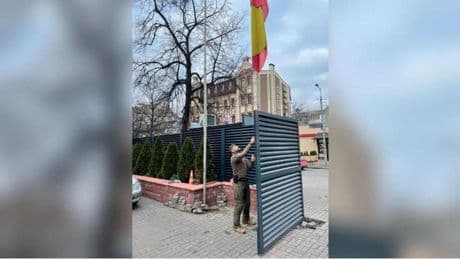 La Justicia avala la medalla a los 'rescatadores' GEO en Ucrania: se quedaron sin ella al anularse la de varios policías jubilados