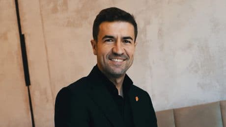 Gabi renueva con el Zaragoza: &quot;Tenemos que trabajar para conformar un equipo que vuelva a ilusionar a la gente&quot;