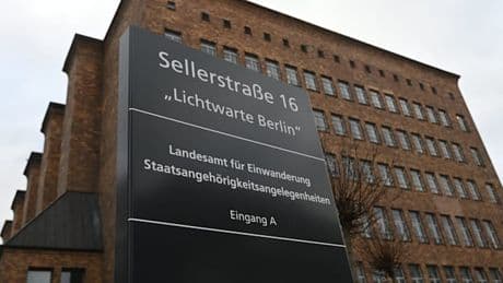 Verdachts auf Bestechlichkeit – Ermittler durchsuchen Wohnungen von Behörden-Mitarbeitern