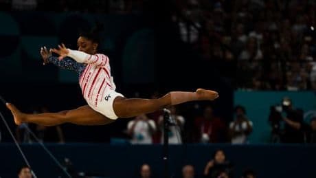 La gymnaste Simone Biles s’en prend à Riley Gaines, égérie du combat contre les sportives transgenres dans les compétitions féminines