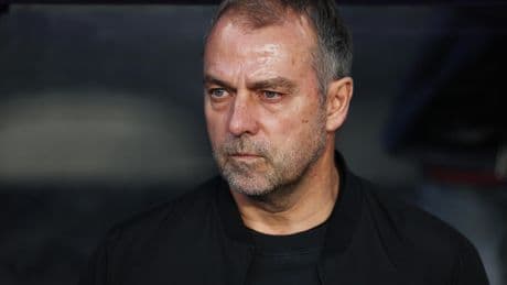 Hansi Flick prolonga su vinculación con el Barça: renueva un año más y estará en el banquillo culé hasta 2027