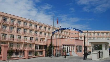 DEÜ’den deprem gerekçeli yurt kapatma kararı