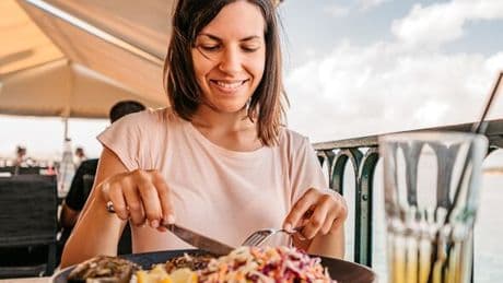 Weight loss expert says this 79p 'superfood' slashes cholesterol and boosts gut health
