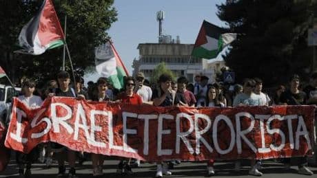 Piazze che nascondono Hamas