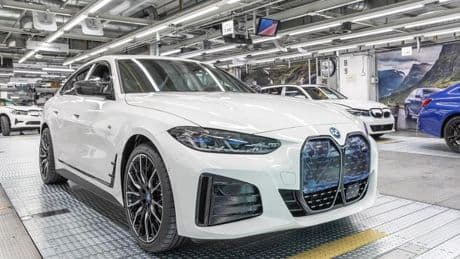 Se tre milioni di Bmw elettrificate vi sembran poche