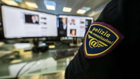 Truffe online, sequestrate oltre 2000 sim usate per falsi trading: l'operazione della polizia
