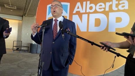 Alberta NDP members vote for option to opt out of federal party