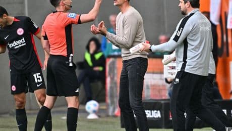 Nach Frankfurts 0:0: Toppmöller kontert Reporter: "Wie erklärst Du Dir das?"