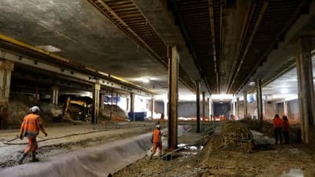 Mort d'un ouvrier du Grand Paris Express: de la prison avec sursis pour les dirigeants de la société de construction