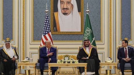 Il principe Bin Salman incontra a Corte Musk, Altman e Huang con Trump