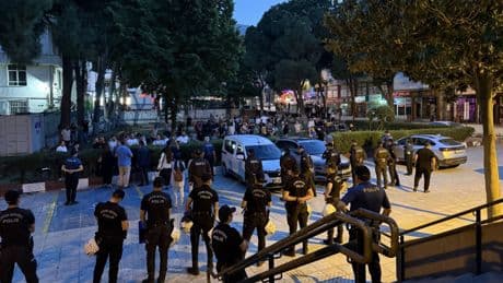 İzmir'de CHP İlçe Gençlik Kolları Başkanı dahil 4 kişi tutuklandı