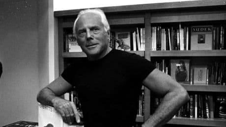 Giorgio Armani, l'amore per Sergio Galeotti: dal primo incontro alla Capannina alla morte del compagno. «Con lui se ne andò una parte di me»