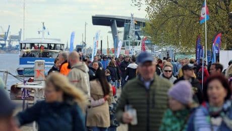 Schifffahrt: Warnemünde feiert Kreuzfahrtsaison mit "Port Party"