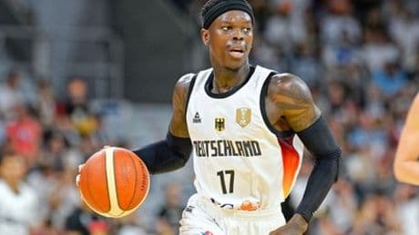 Basketball: Dennis Schröder beklagt mangelnde Liebe in Deutschland, »weil ich dunkelhäutig bin«
