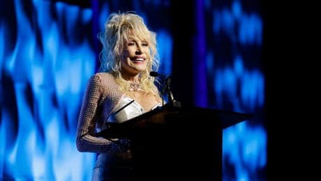 Dolly Parton Beats Several Country Music Legends On One Chart
