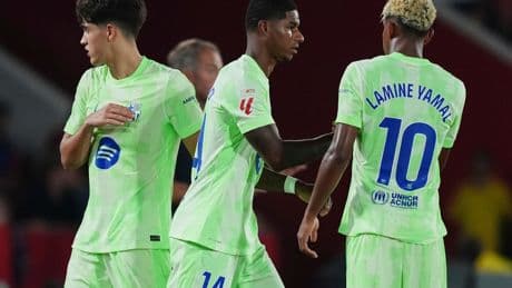 Marcus Rashford makes Barcelona debut and Harry Kane lifts silverware in Germany