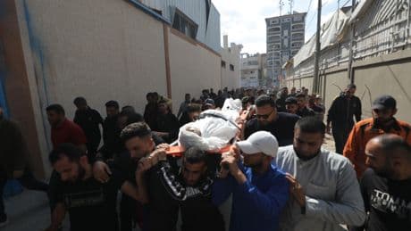 İsrail'in Gazze'ye düzenlediği saldırılarda 10 Filistinli hayatını kaybetti