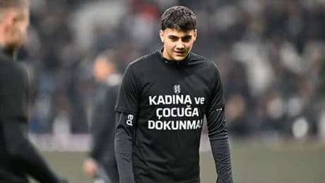 Mustafa Hekimoğlu, oyunda 3 dakika kalabildi!