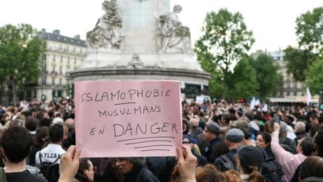 Meurtre dans une mosquée du Gard : « Les Français musulmans ont peur pour leurs enfants »