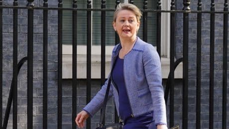 Net migration halves in UK, new data shows