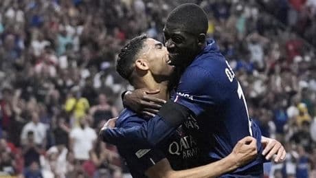 Achraf Hakimi supera un récord histórico de un lateral del Barça de Pep Guardiola