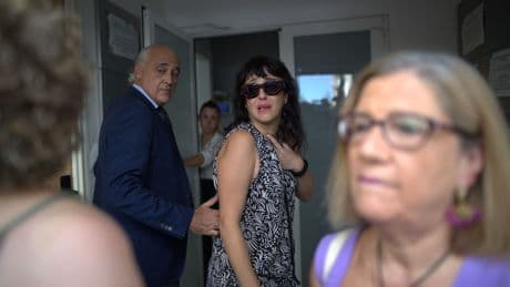 Juana Rivas vuelve a usar a su hijo mayor para evitar la entrega del menor al padre y el Gobierno maniobra para ayudarla