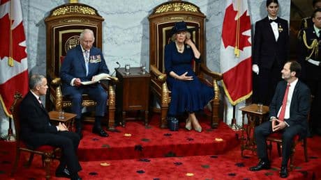 El rey Carlos III insta a Canadá a permanecer "fuerte y libre" ante las presiones de Trump