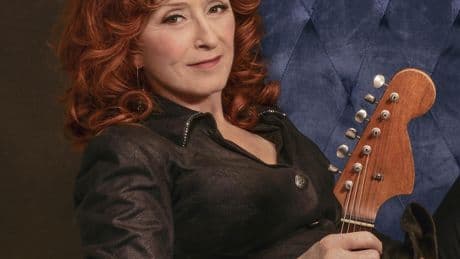 Bonnie Raitt (75) maakt opwachting in Grolloo: ’Festivals zijn nog even uitdagend als in jaren zestig’